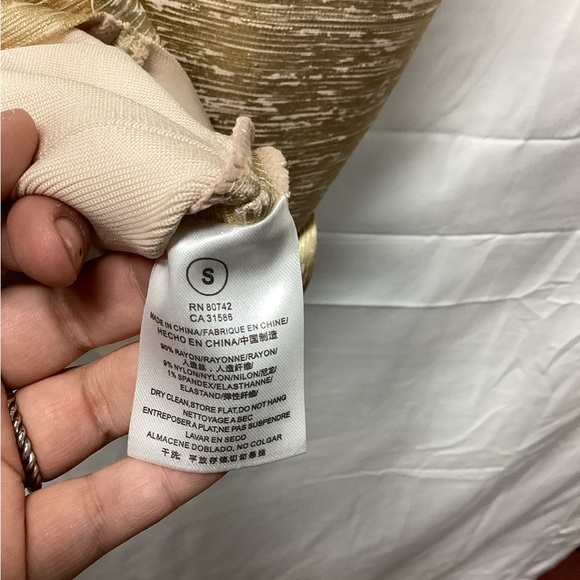 Gold Elastic Bodycon Sleeveless Dress - Picture 3 of 3